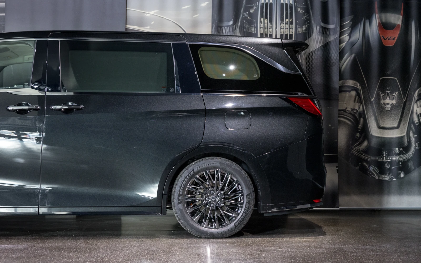 Lexus LM 350h Luxury, 4/10