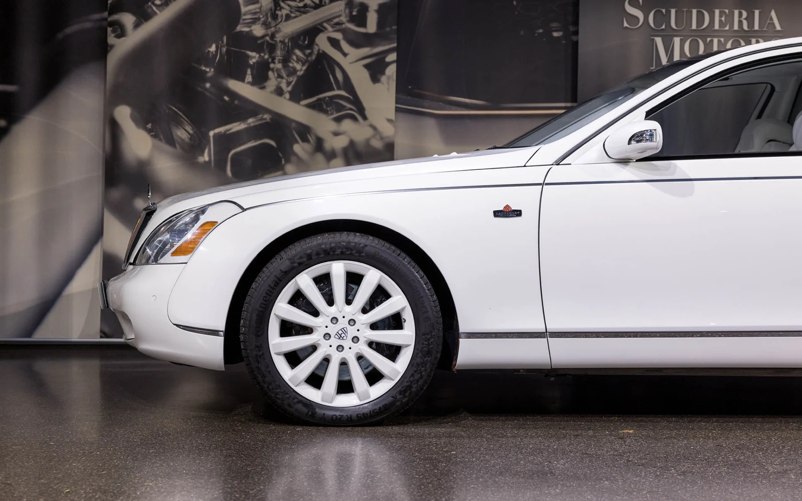 Maybach 62 S Landaulet, 4/10