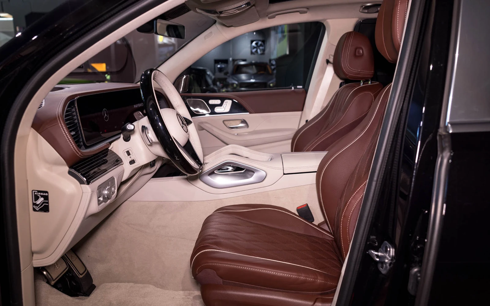 Mercedes-Maybach GLS 600, 8/10