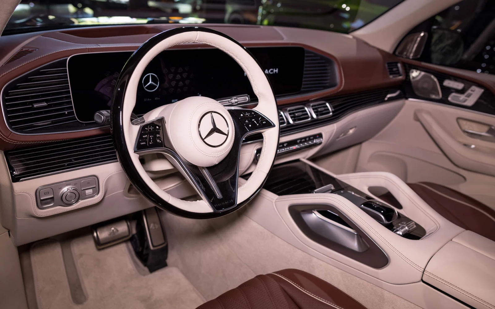 Mercedes-Maybach GLS 600, 9/10