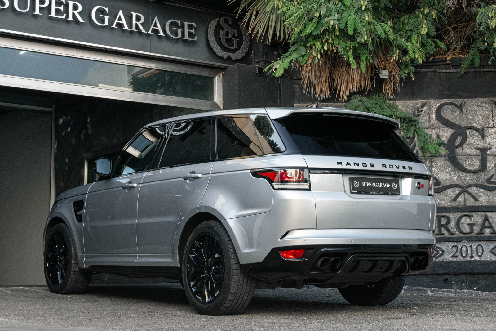 2017 Land Rover Range Rover Sport SVR, 8/10