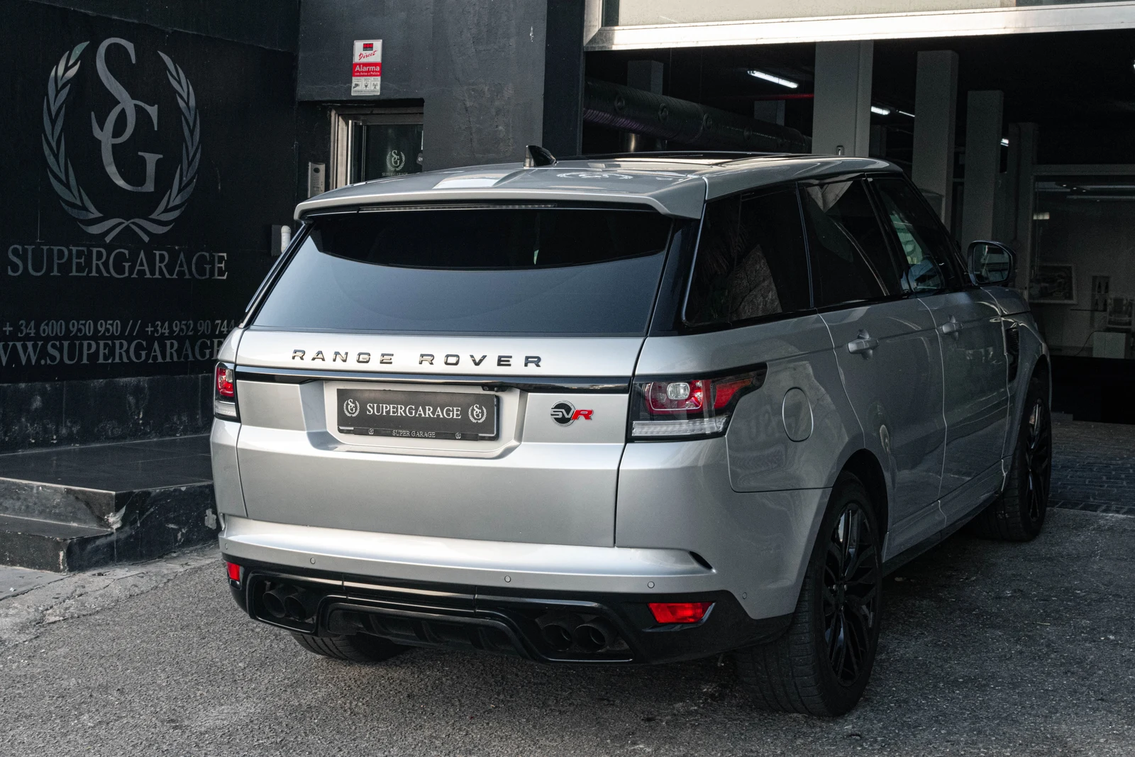 2017 Land Rover Range Rover Sport SVR, 10/10