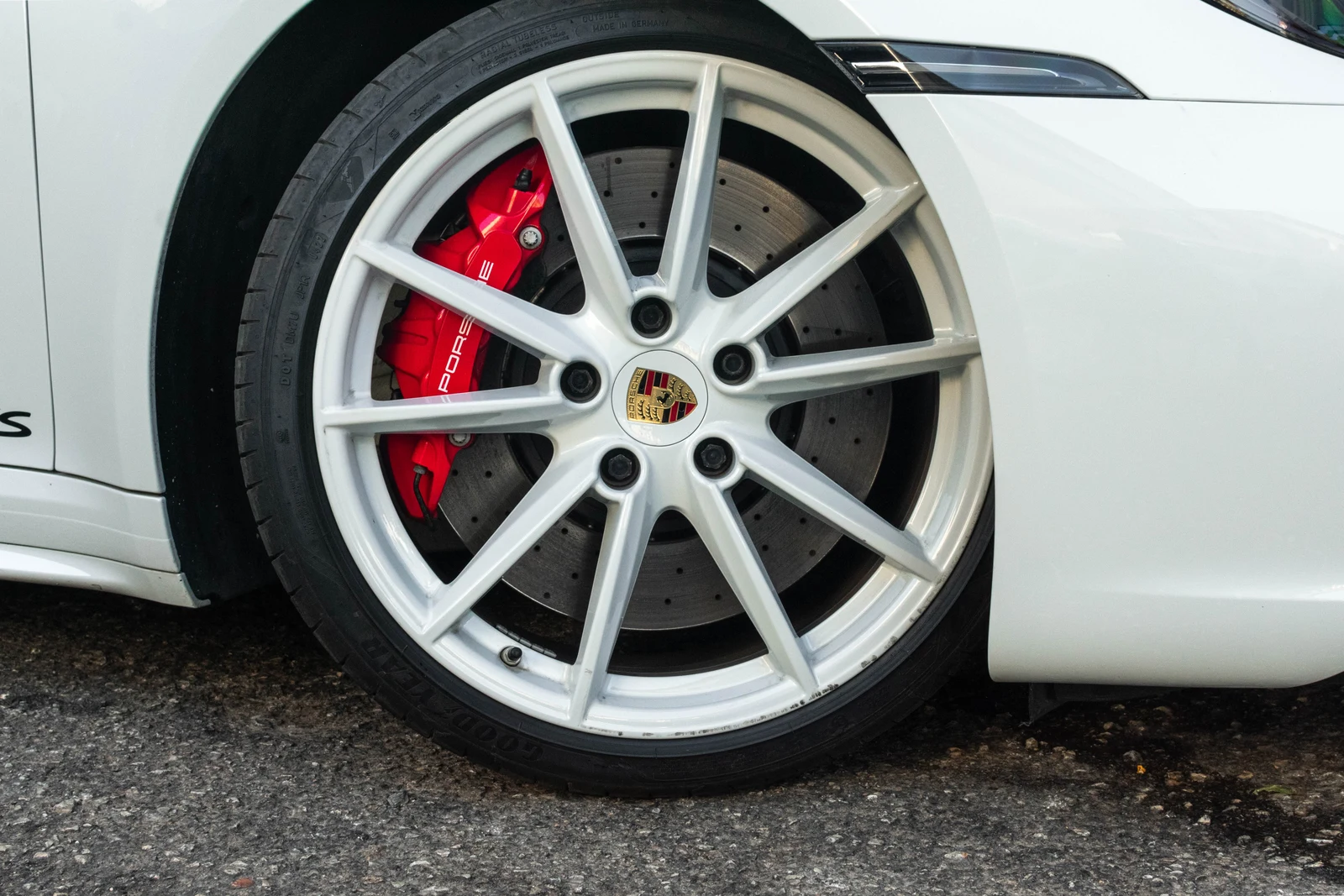2022 Porsche 911 (992) Carrera GTS, 2/10