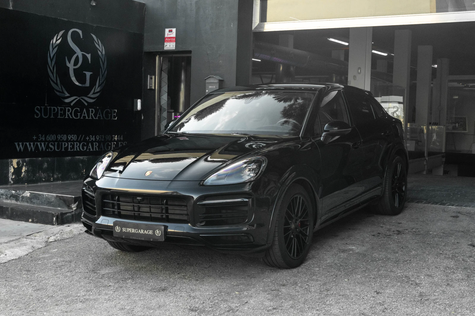2022 Porsche Cayenne Coupé GTS, 6/10