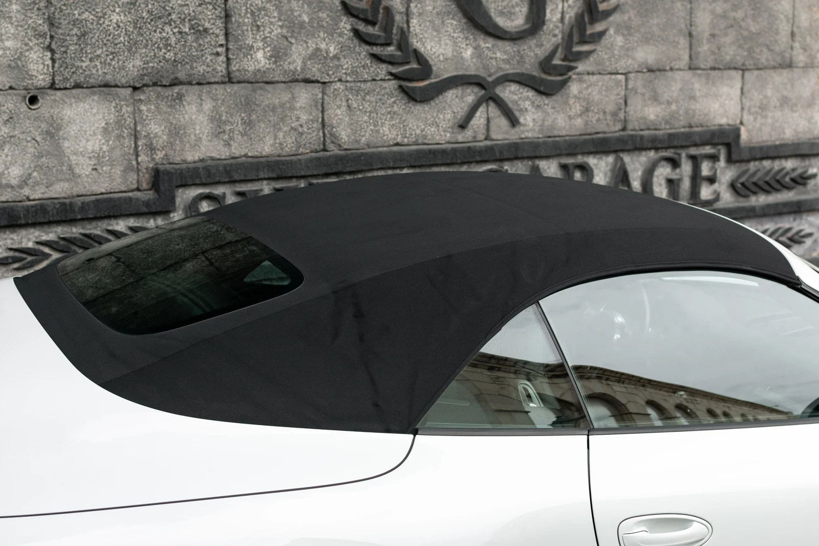 2014 Porsche 911 (991.1) Carrera Cabriolet, 3/10