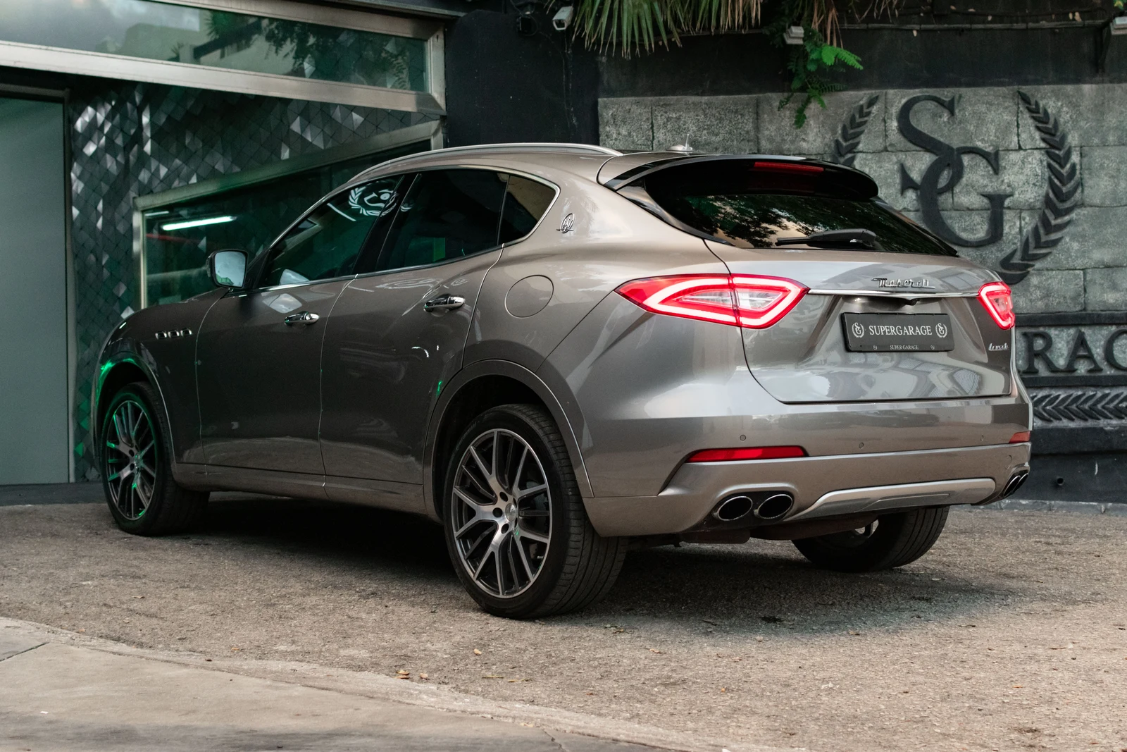 2016 Maserati Levante S, 10/10