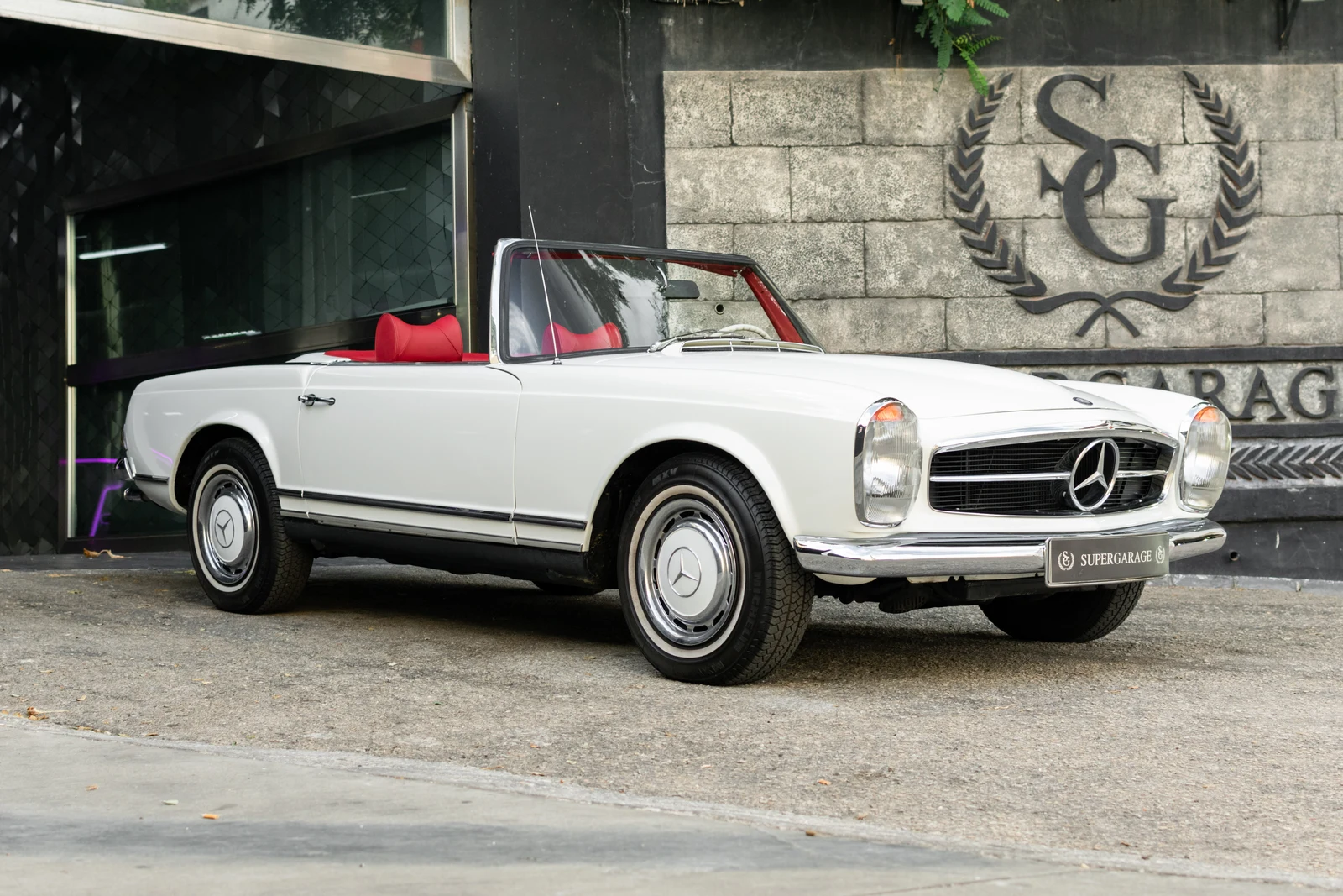 1969 Mercedes-Benz 280 SL, 5/10
