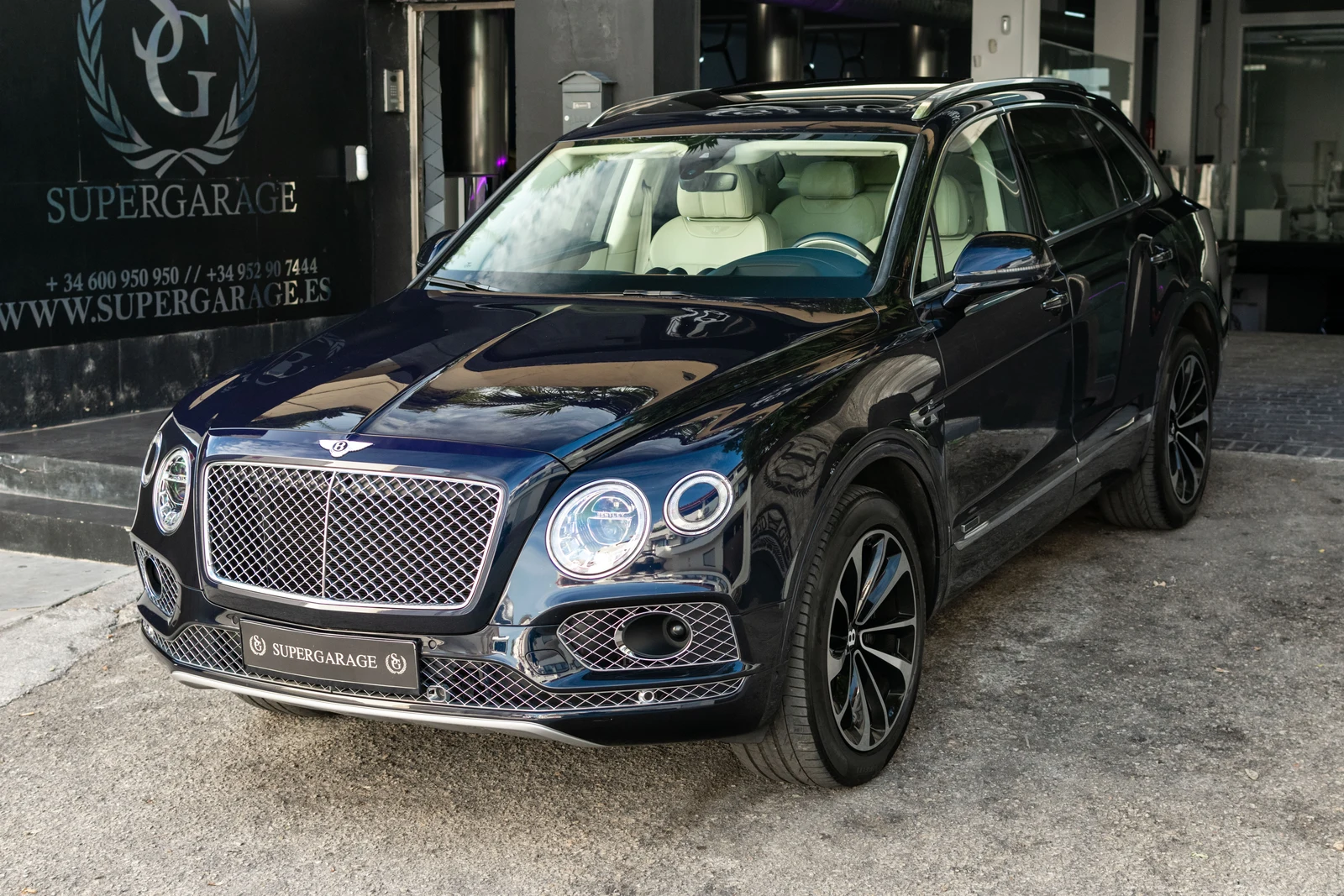2018 Bentley Bentayga Diesel, 7/10