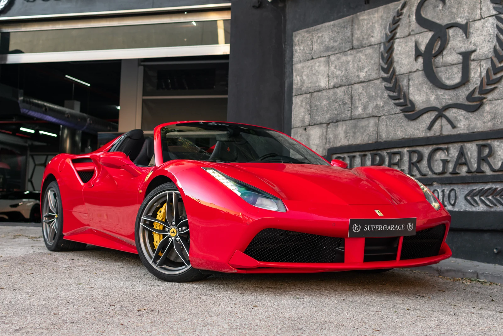 Ferrari 488 Spider · Rosso Corsa · SuperGarage Marbella