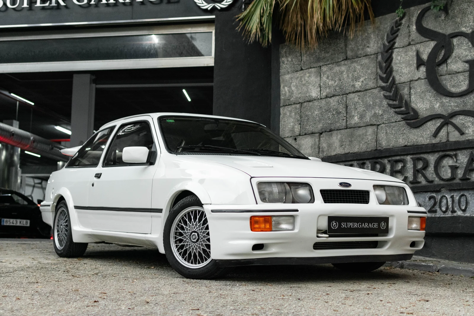 Ford Sierra RS Cosworth · Diamond White · SuperGarage Marbella
