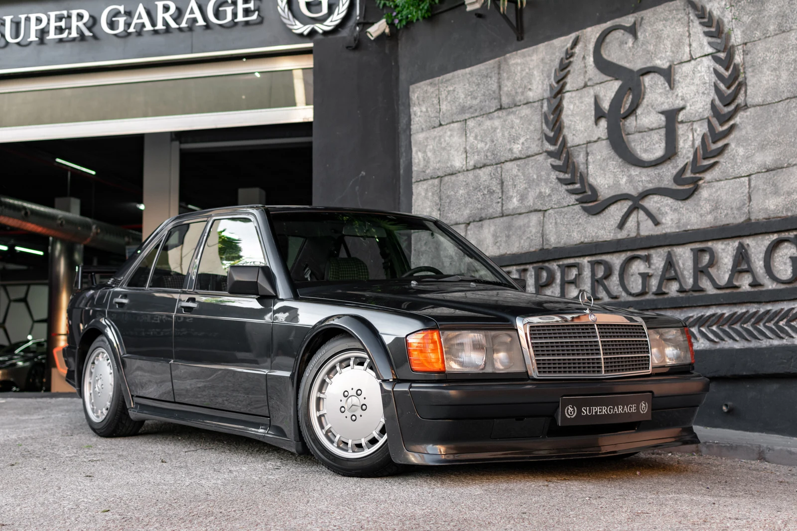 Mercedes-Benz 190 E 2.5-16 Evolution I · Millenium Grey · SuperGarage Marbella