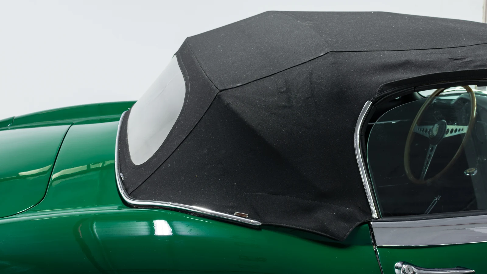 1969 Jaguar E-Type Series 2 4.2 Roadster, 3/10