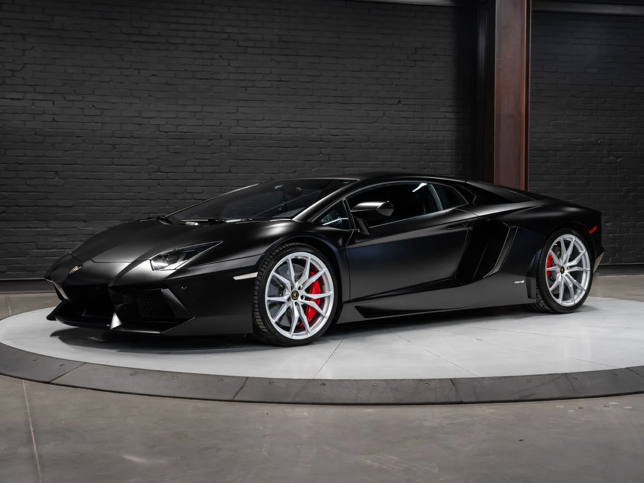 2017 Lamborghini Aventador, 6/30