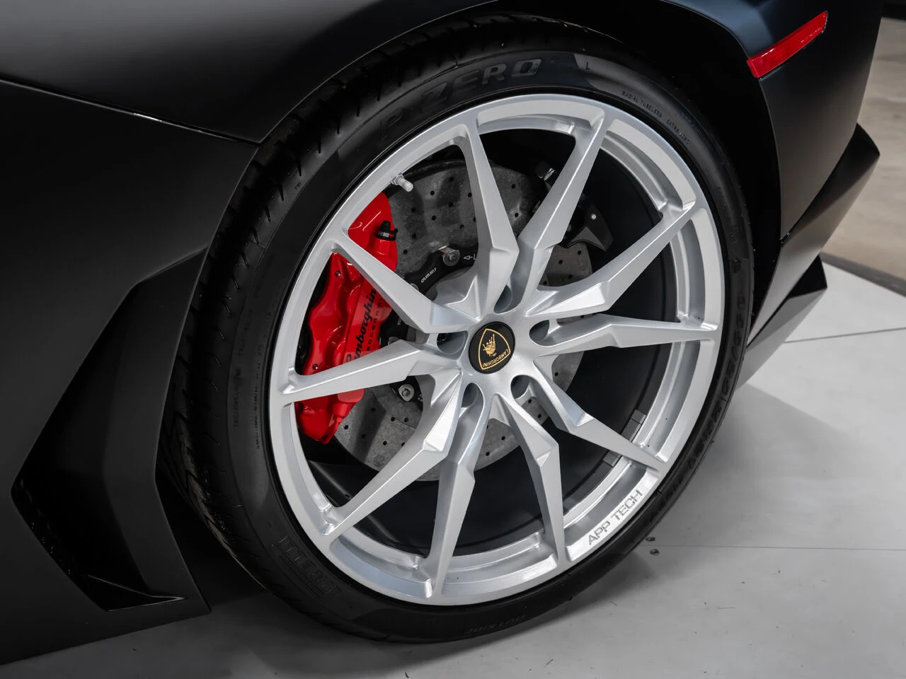 2017 Lamborghini Aventador, 20/30