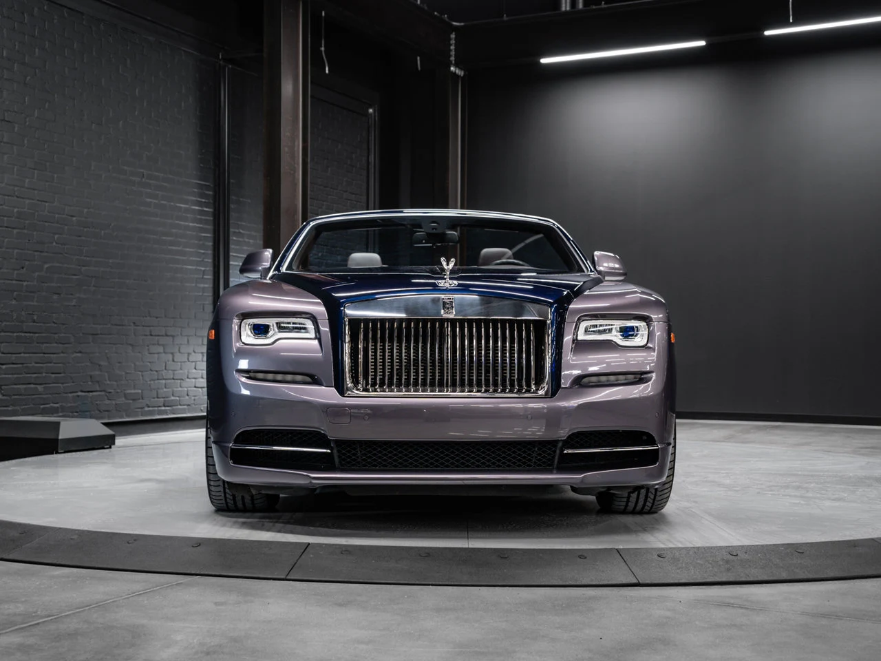 2016 Rolls-Royce Dawn, 3/30