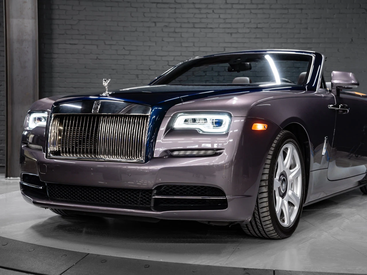 2016 Rolls-Royce Dawn, 7/30