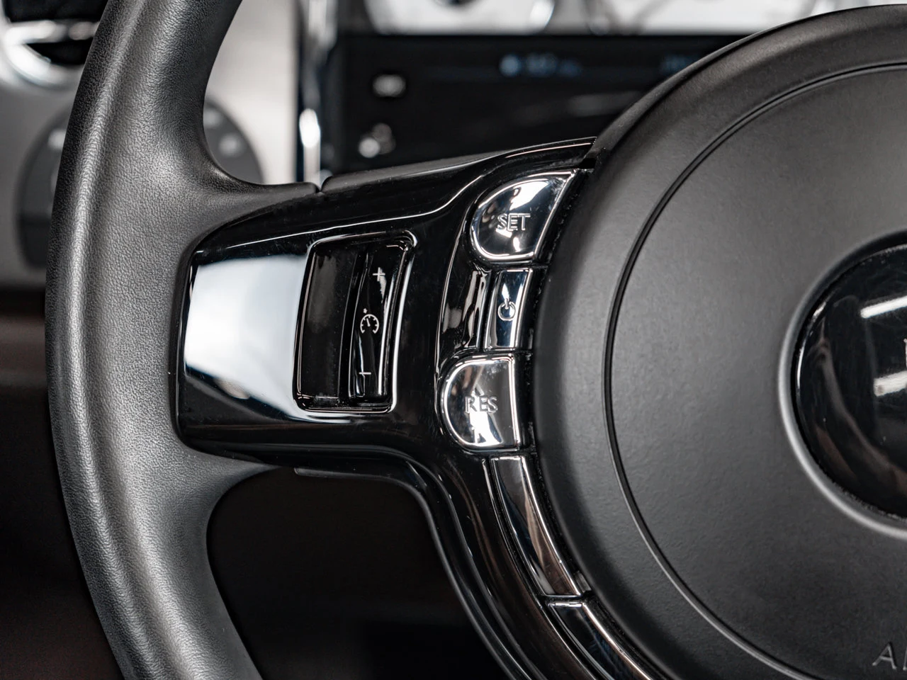 2016 Rolls-Royce Dawn, 28/30