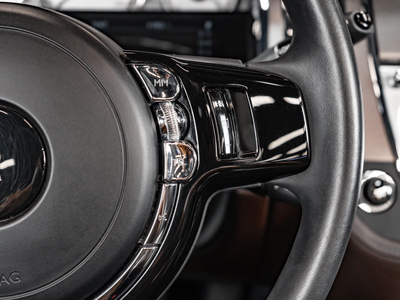 2016 Rolls-Royce Dawn, 29/30