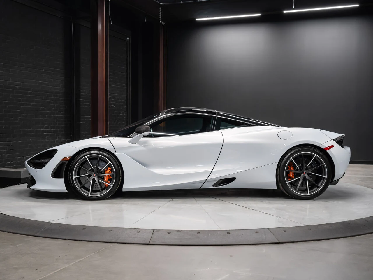 2018 McLaren 720S Coupé, 18/30