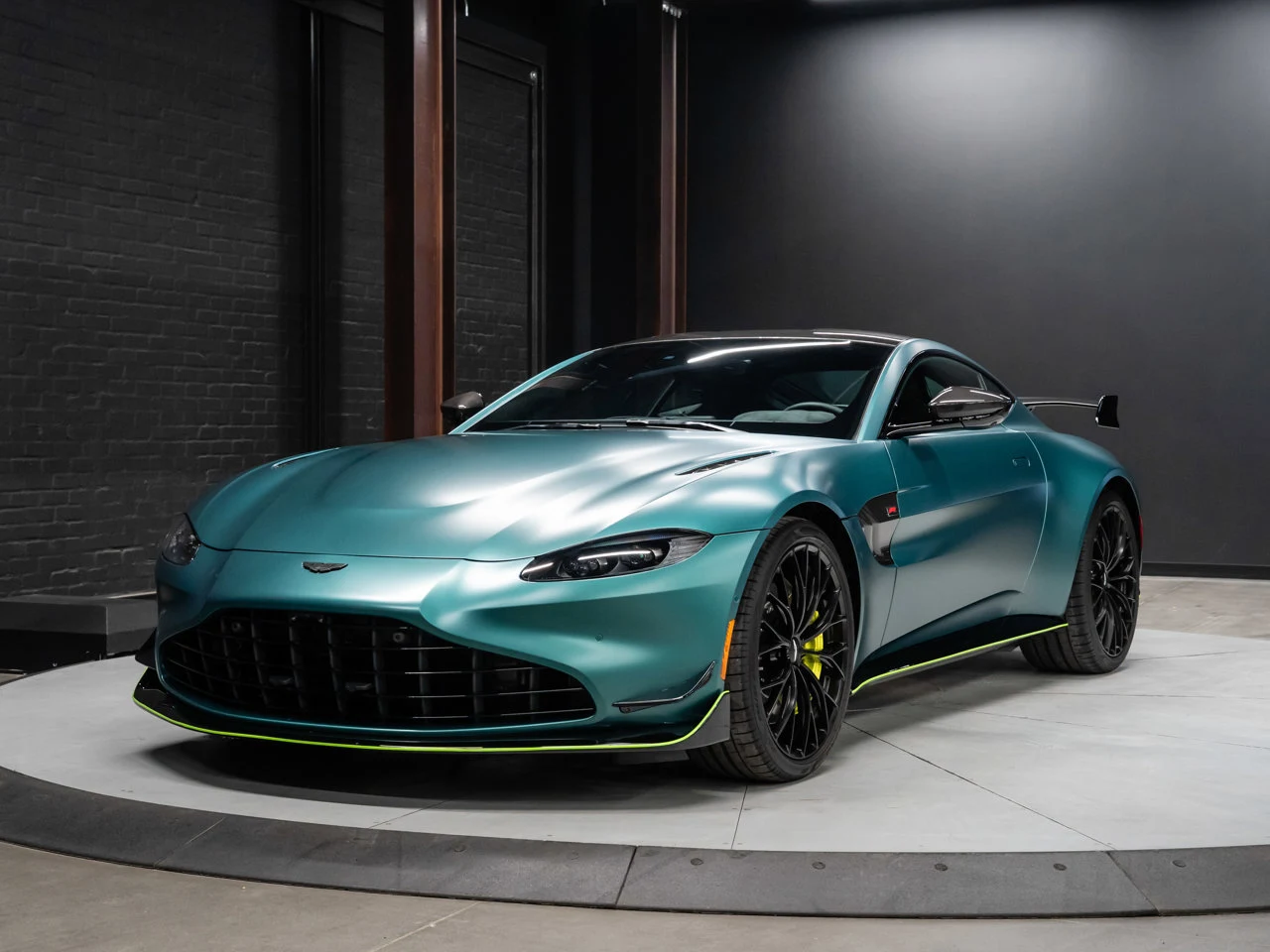 2023 Aston Martin Vantage F1 Edition, 5/30