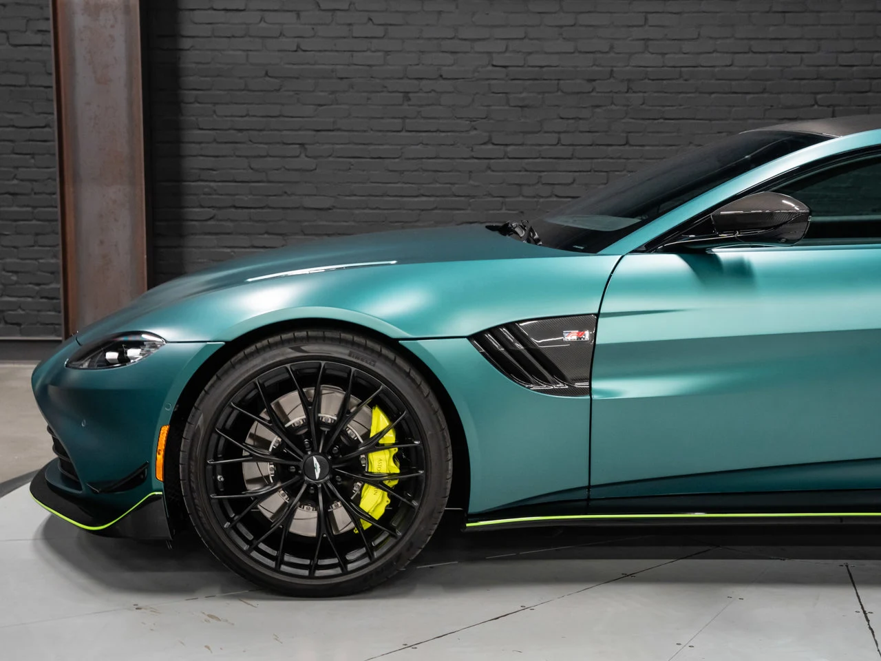 2023 Aston Martin Vantage F1 Edition, 14/30