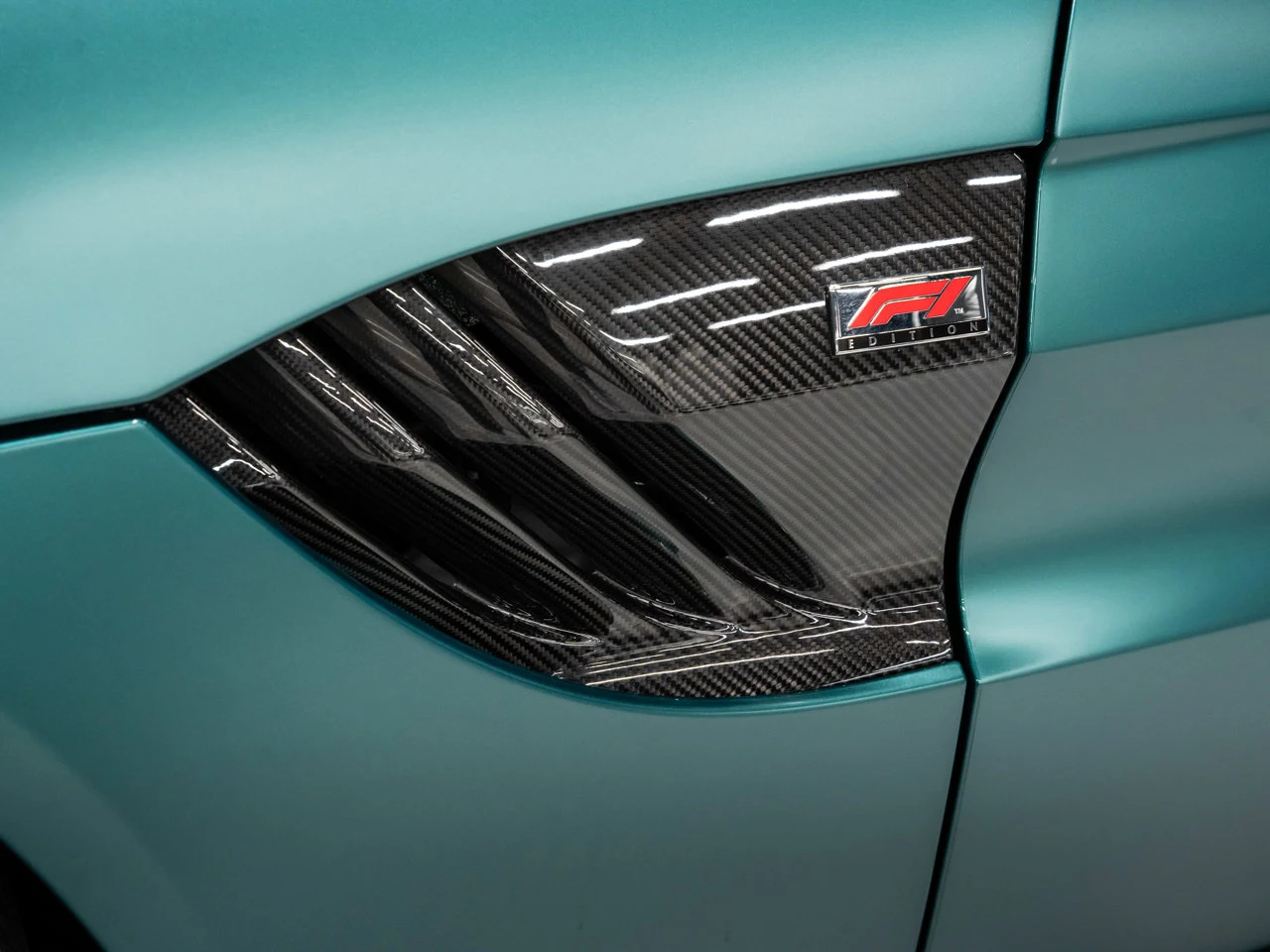 2023 Aston Martin Vantage F1 Edition, 18/30