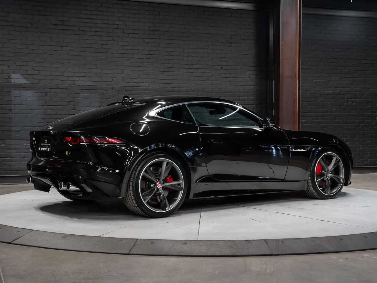2018 Jaguar F-Type R, 11/30