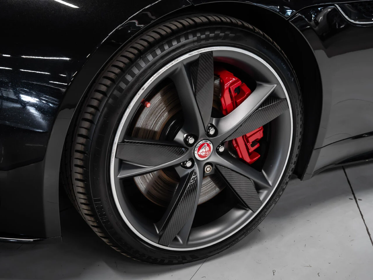 2018 Jaguar F-Type R, 16/30