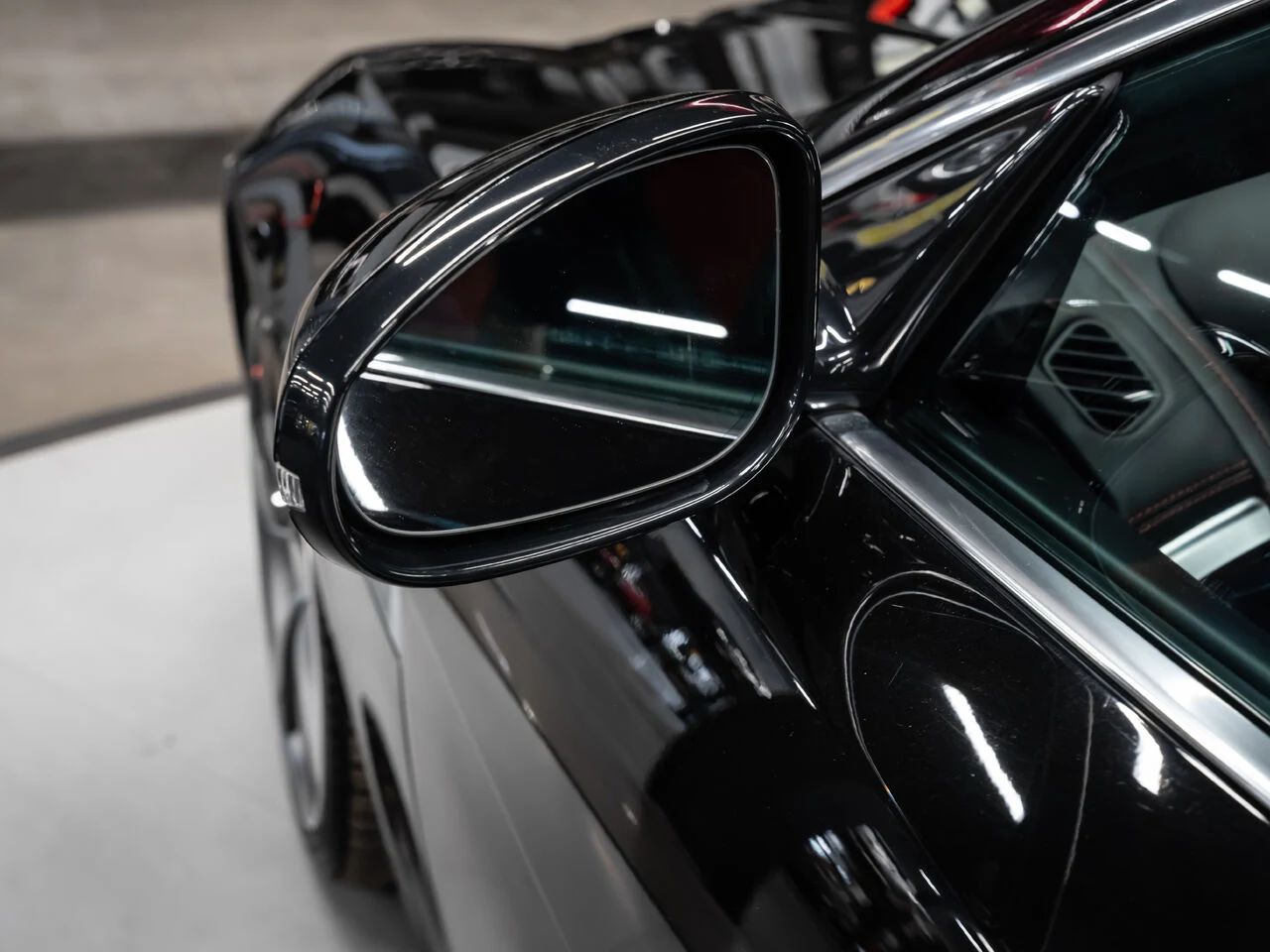 2018 Jaguar F-Type R, 19/30