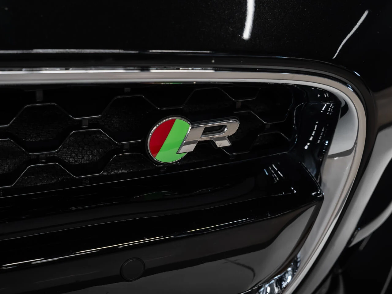 2018 Jaguar F-Type R, 29/30