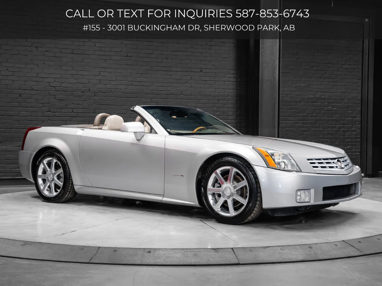 2005 Cadillac XLR, 2/30