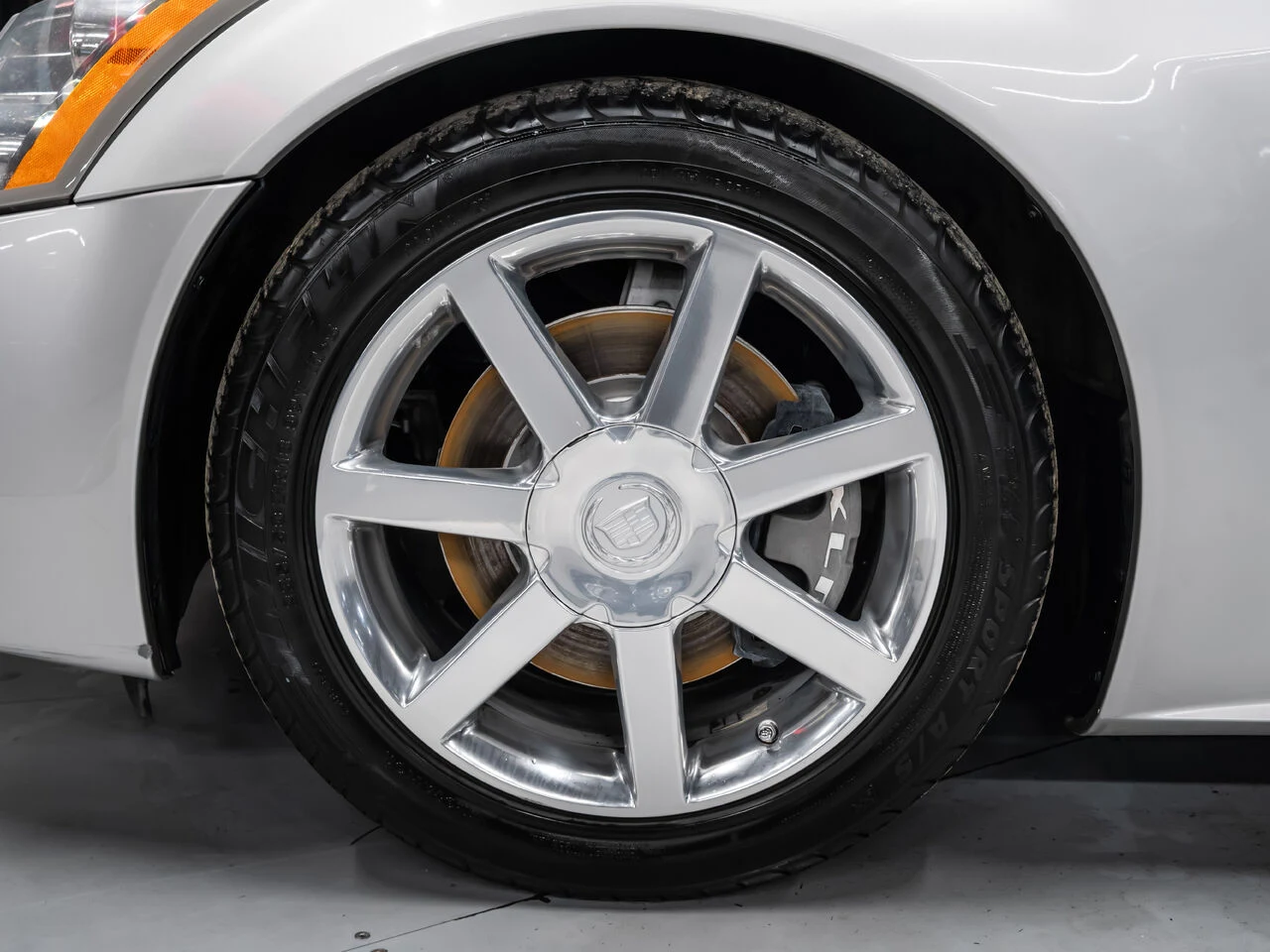 2005 Cadillac XLR, 16/30