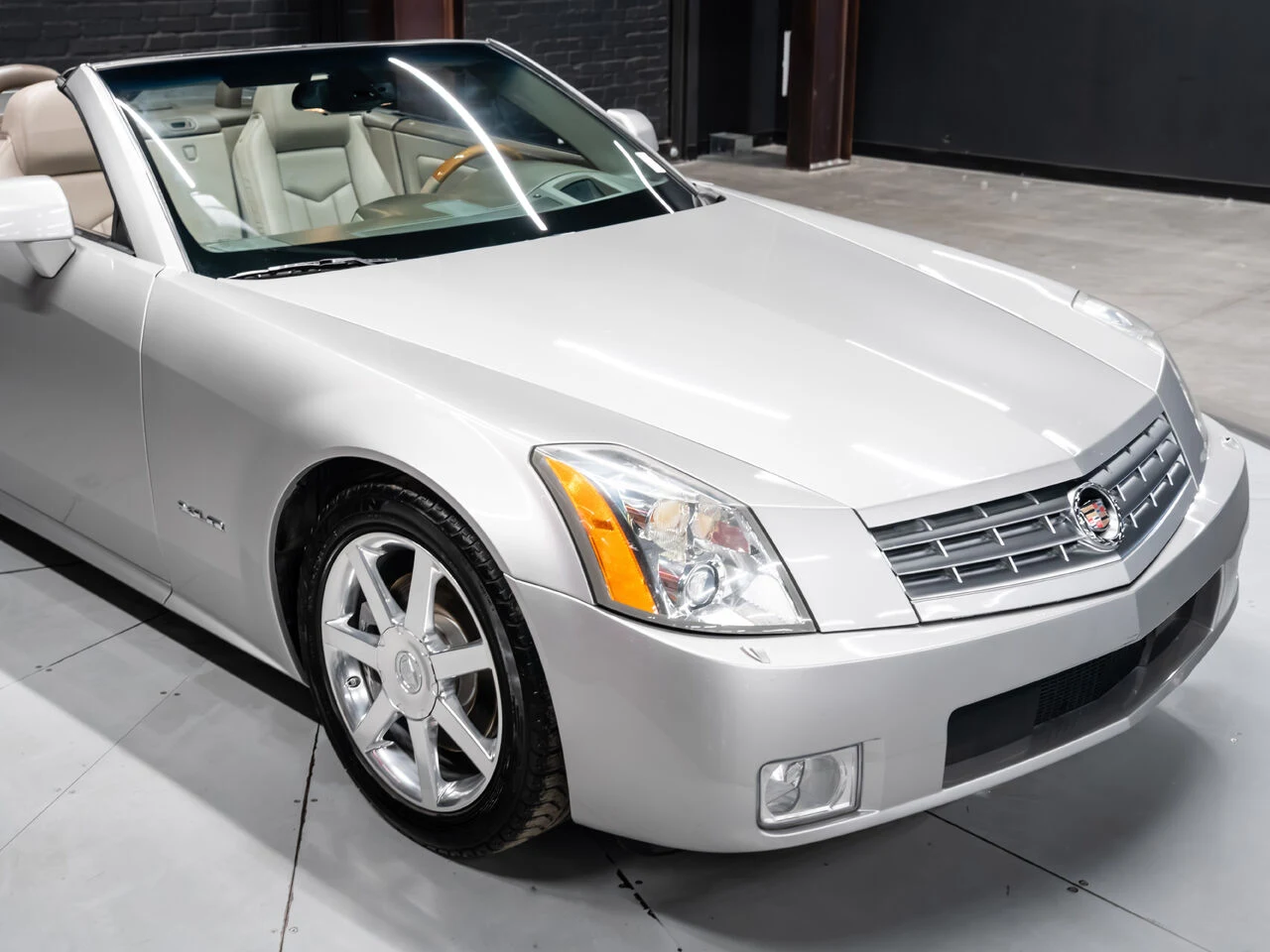 2005 Cadillac XLR, 24/30