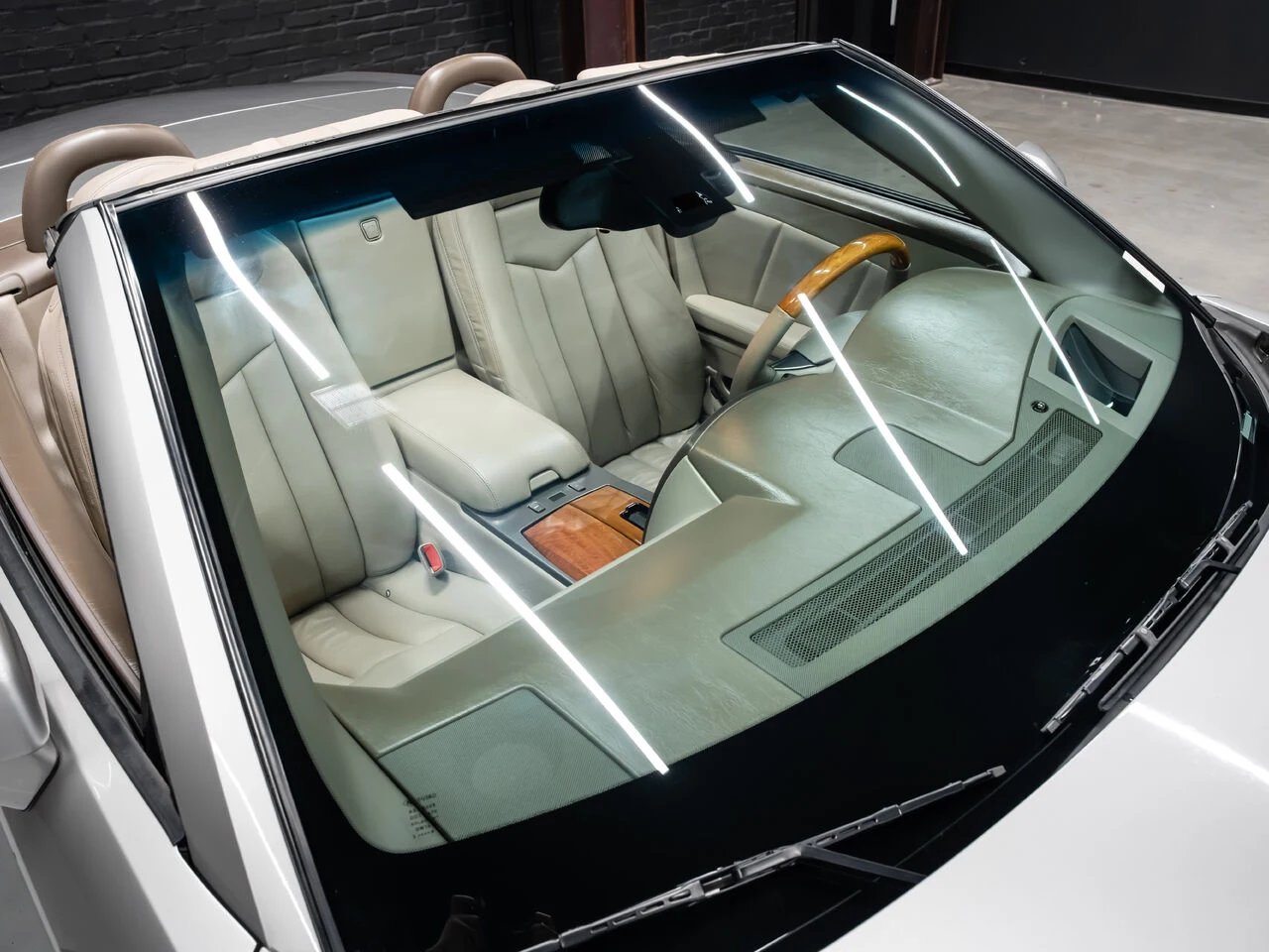 2005 Cadillac XLR, 28/30