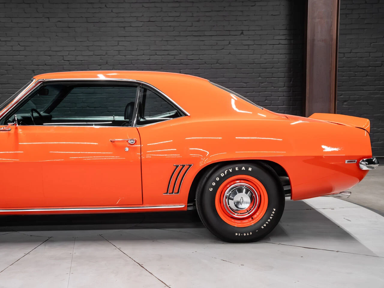 1969 Chevrolet Camaro, 14/30