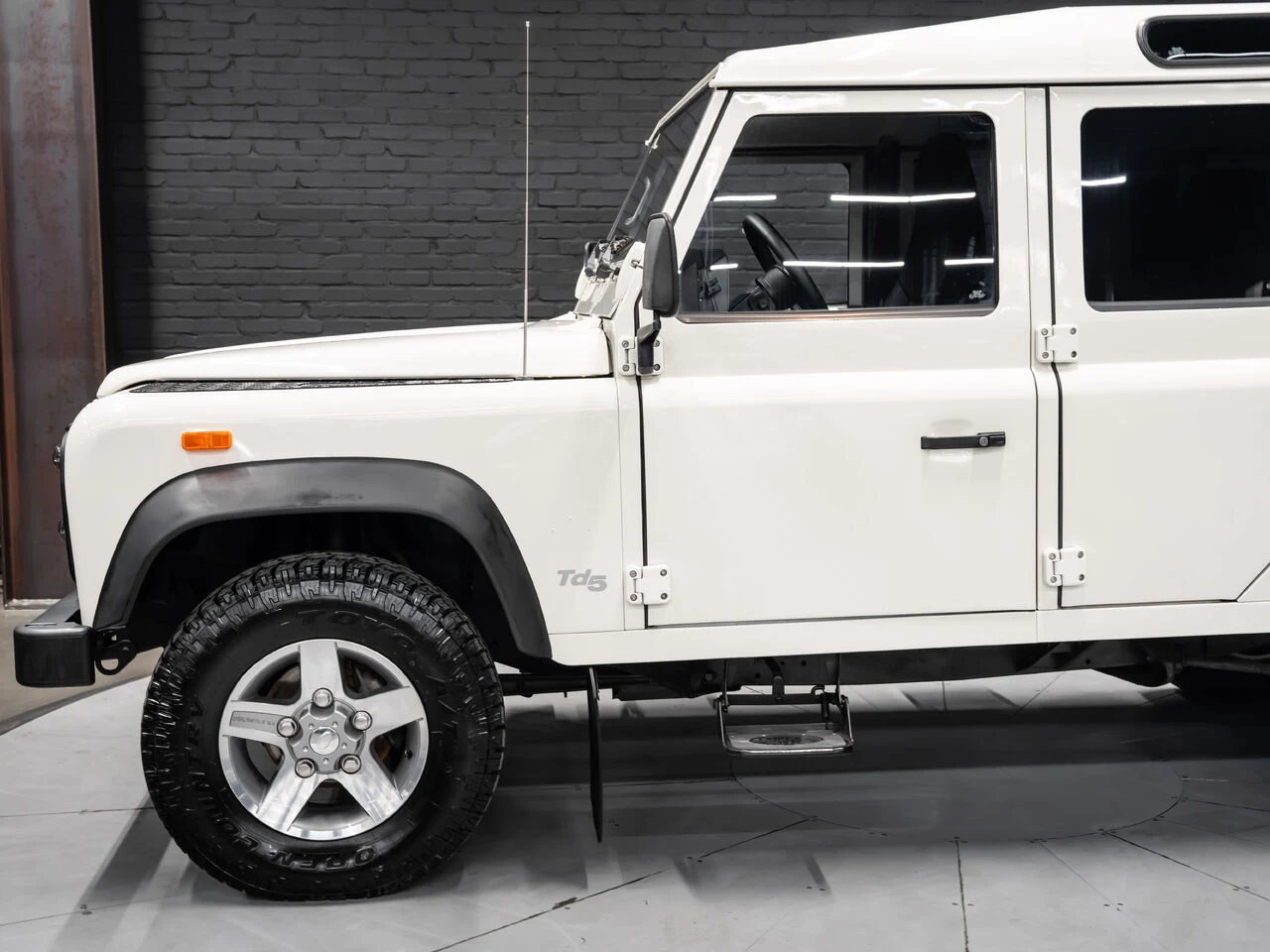 2002 Land Rover Defender 110 Classic, 13/30