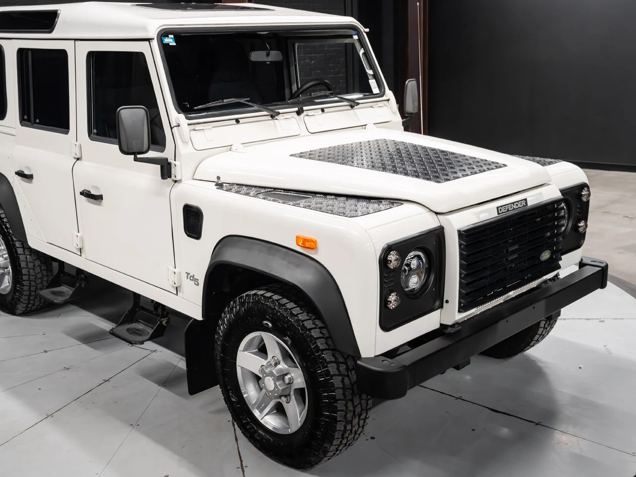 2002 Land Rover Defender 110 Classic, 27/30