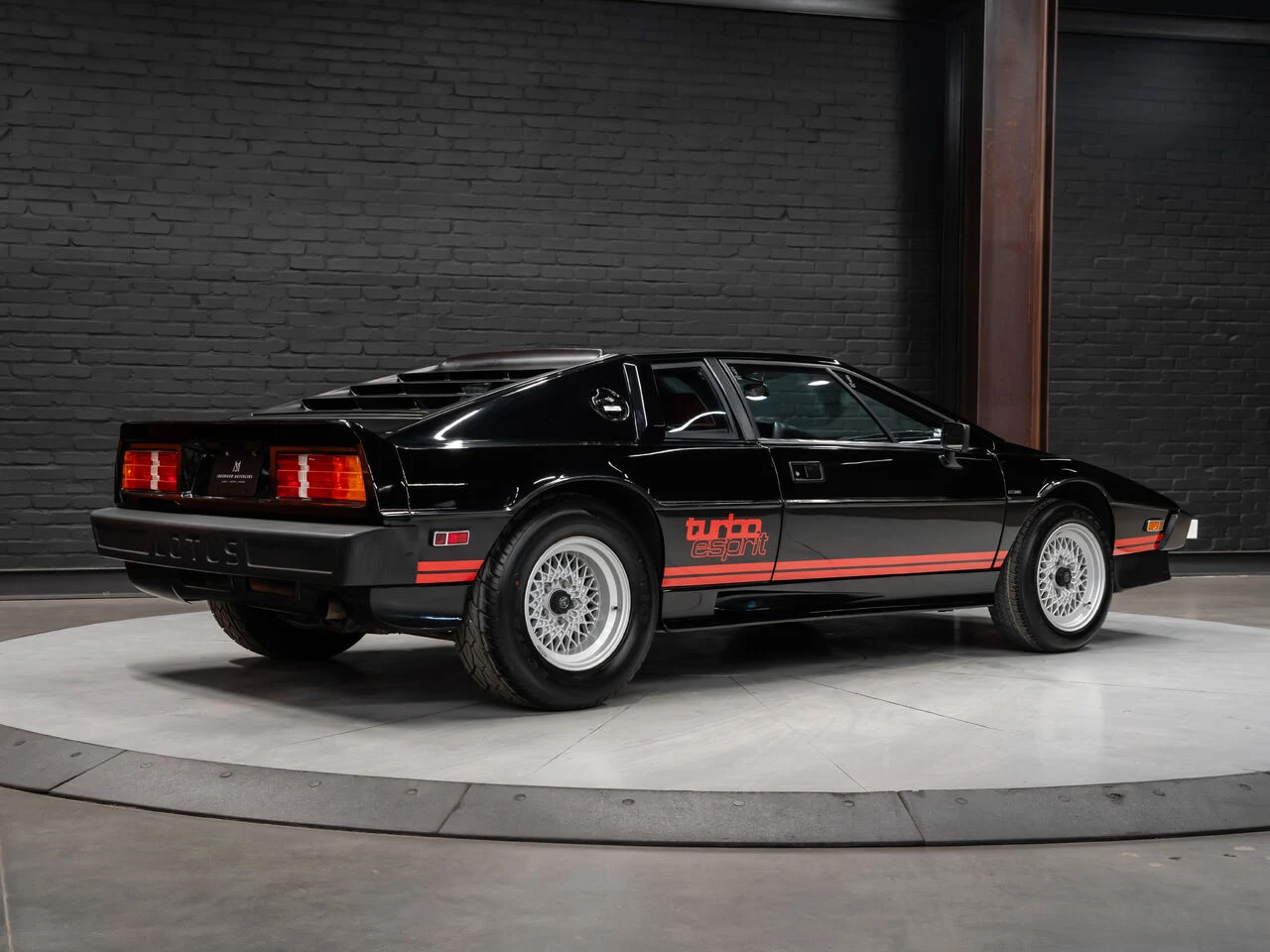1983 Lotus Esprit Turbo, 11/30