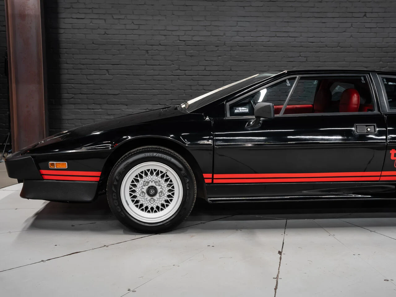 1983 Lotus Esprit Turbo, 13/30