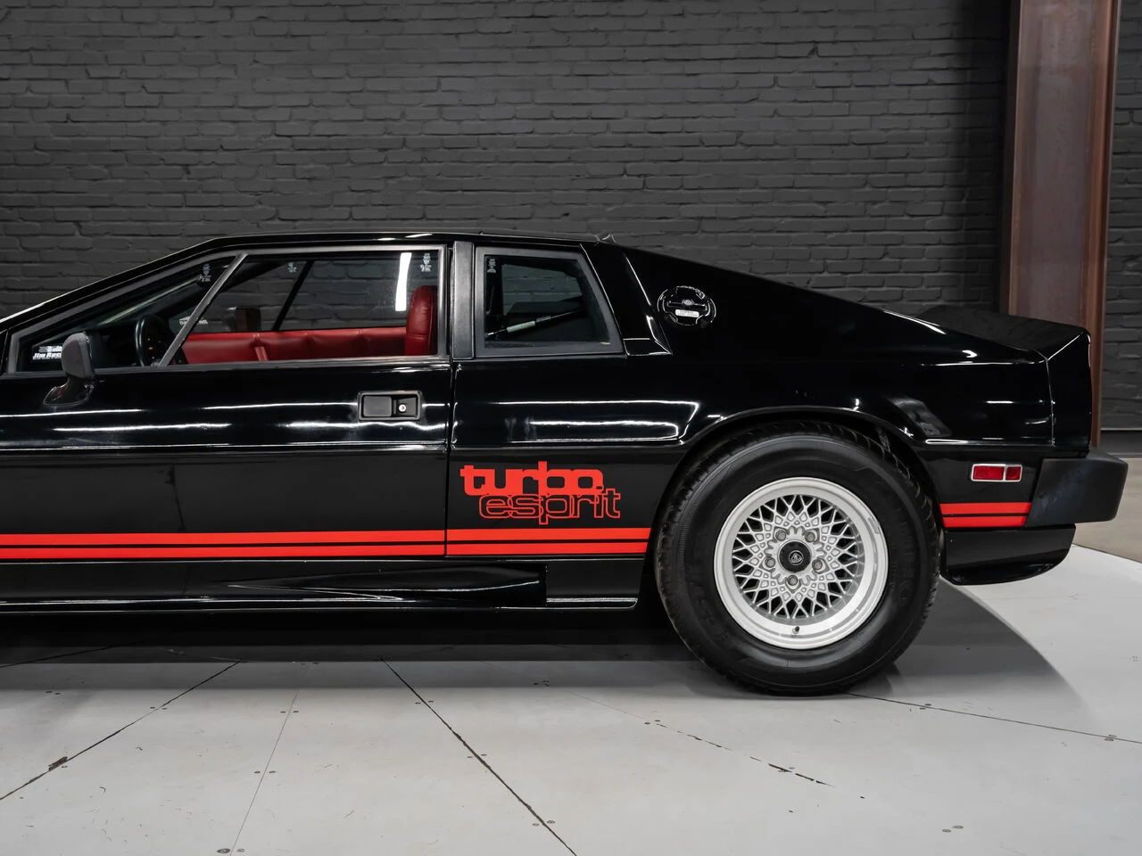 1983 Lotus Esprit Turbo, 14/30