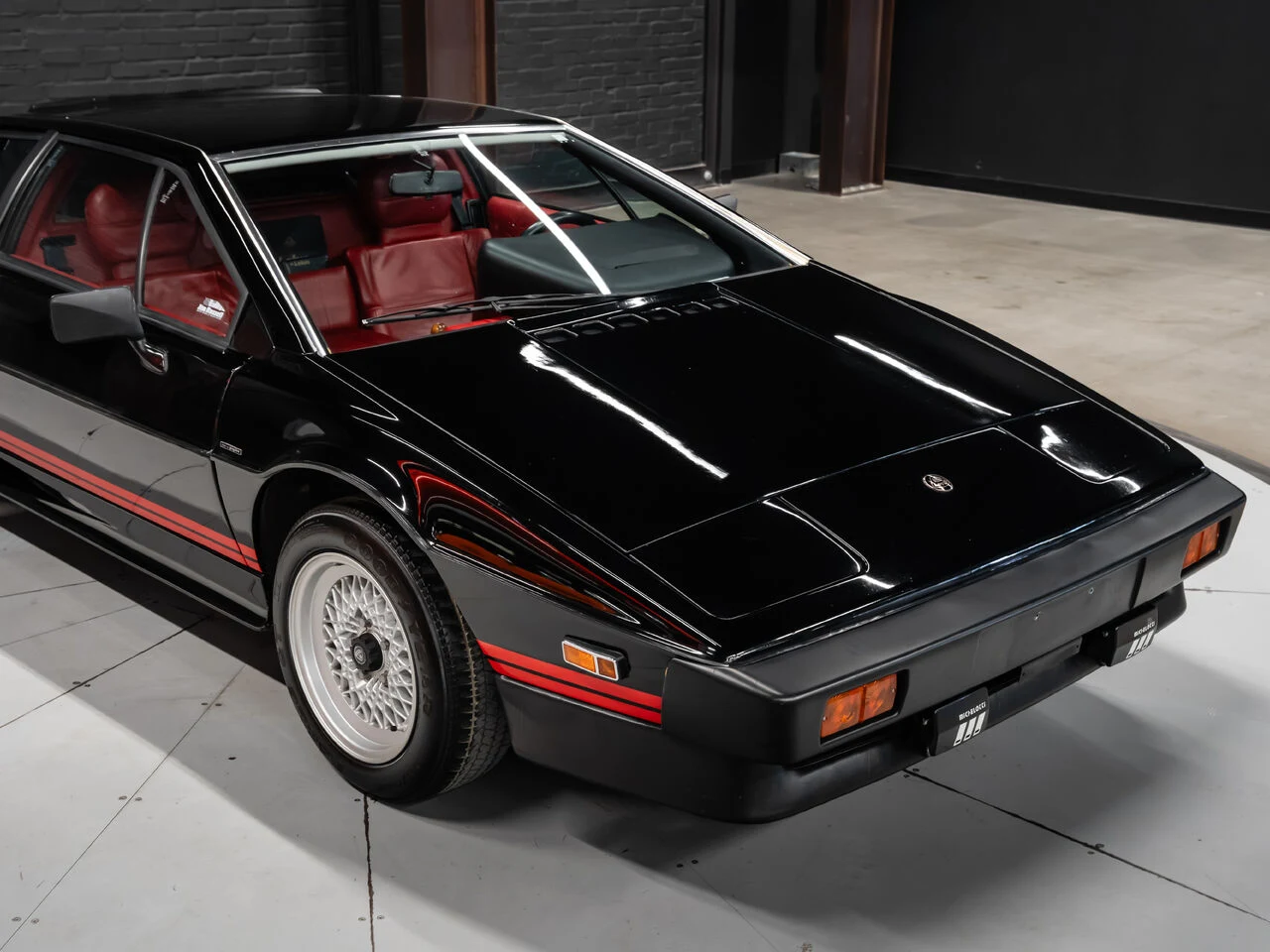1983 Lotus Esprit Turbo, 28/30