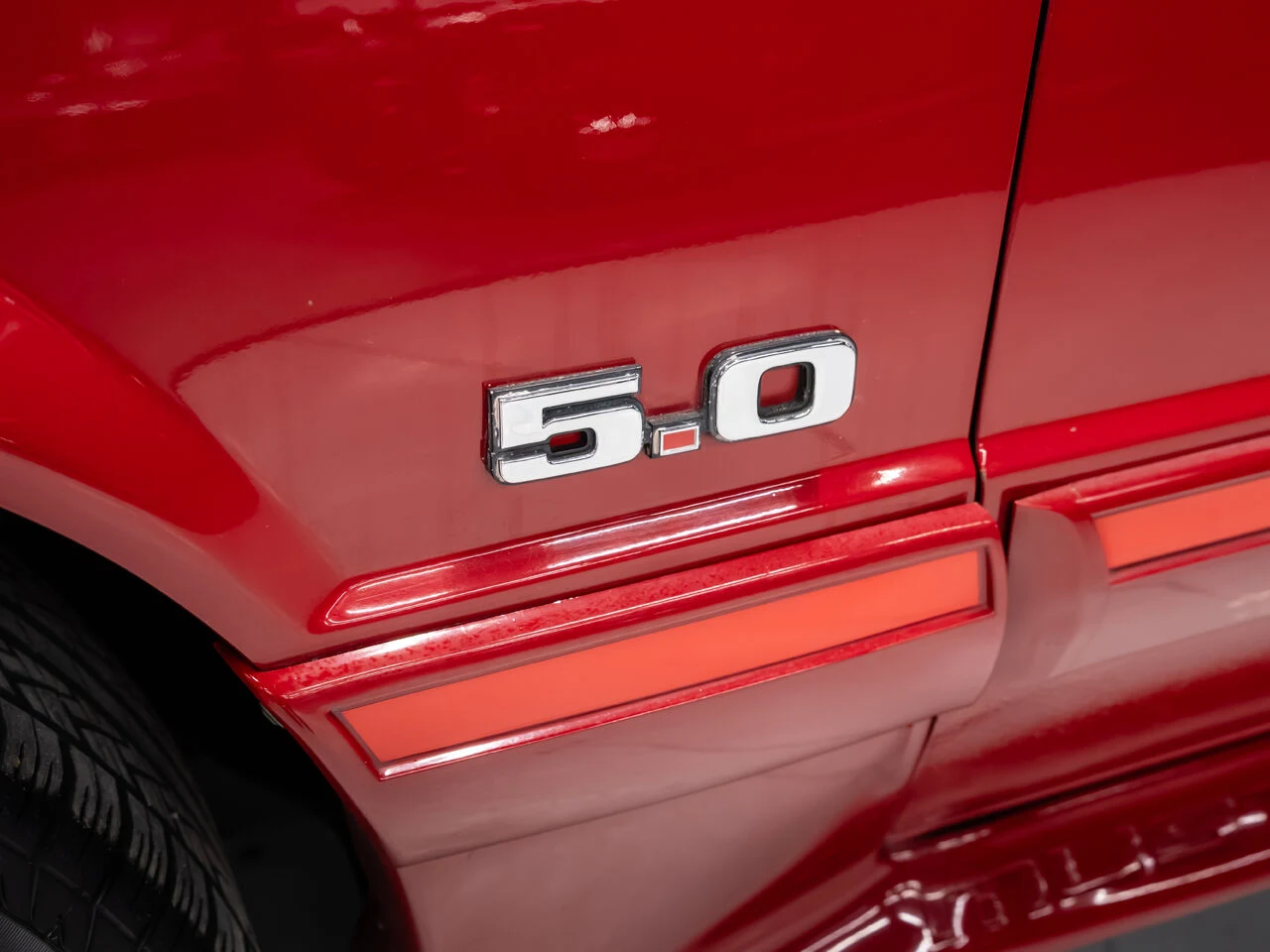 1988 Ford Mustang Convertible, 17/30