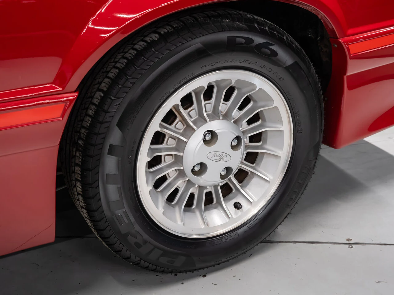 1988 Ford Mustang Convertible, 20/30
