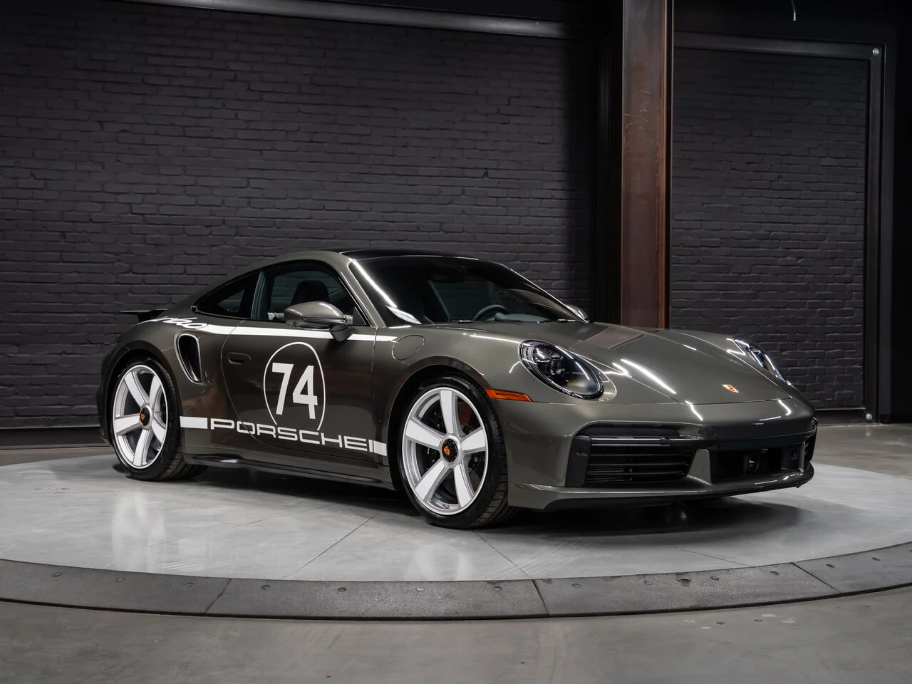 2025 Porsche 911 Turbo 50 Years, 2/30