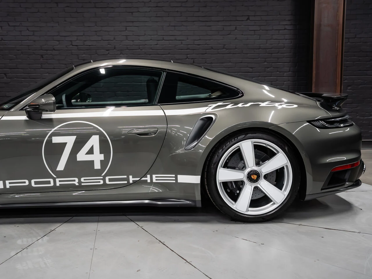 2025 Porsche 911 Turbo 50 Years, 13/30