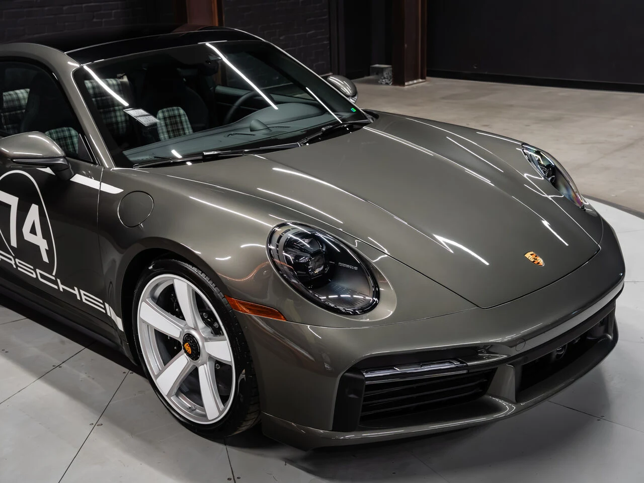 2025 Porsche 911 Turbo 50 Years, 14/30