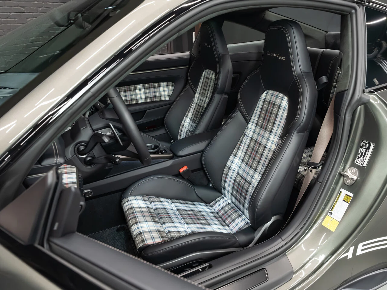 2025 Porsche 911 Turbo 50 Years, 21/30