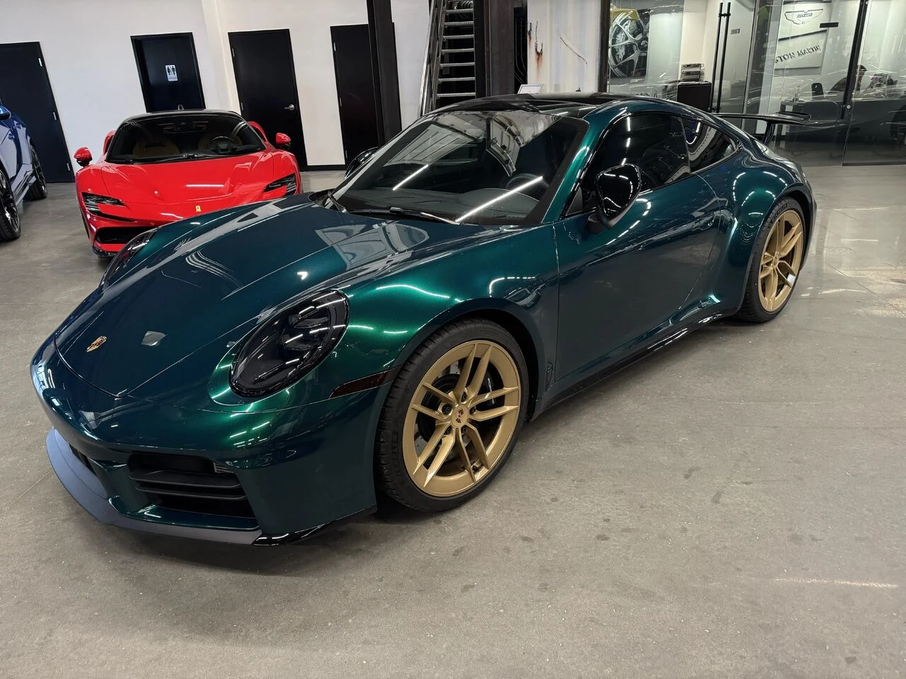 2025 Porsche 911 Carrera S, 2/6