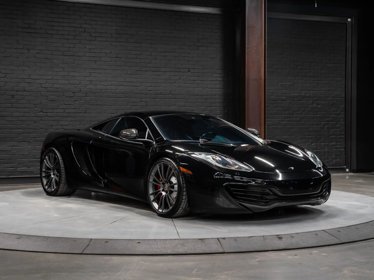 2012 McLaren MP4-12C, 3/30