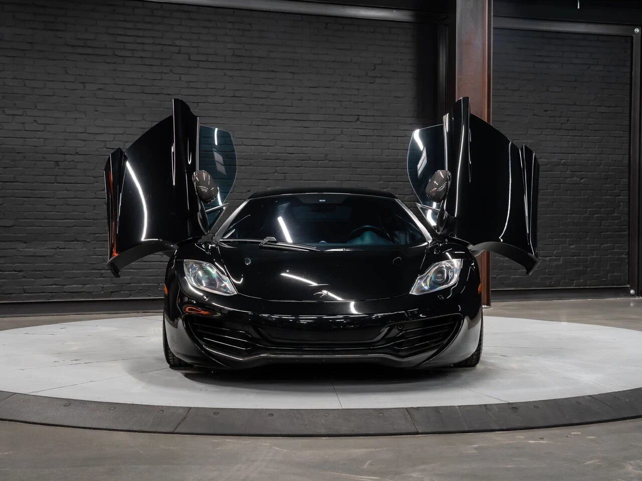 2012 McLaren MP4-12C, 13/30